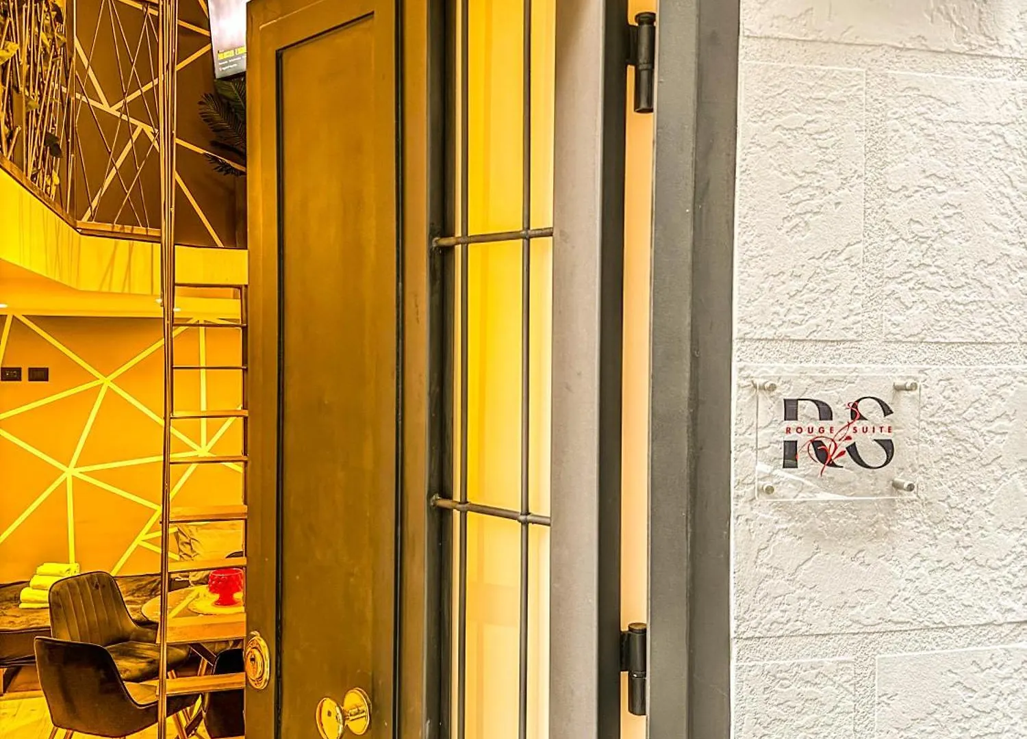 Apartment Rouge Suite & Spa Palermo Centro